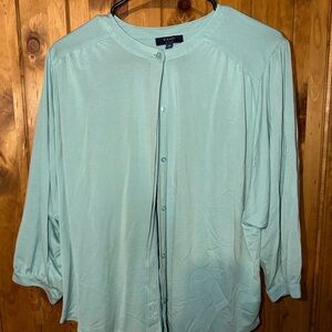 Kaari Blue Women's Light Green Button Down Shirt